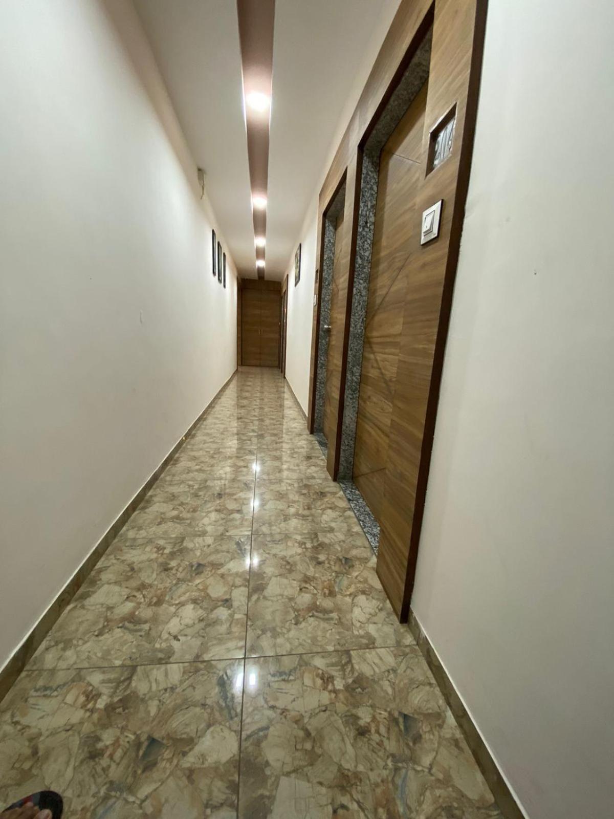 Hotelsuncity Inn Vadodara Eksteriør billede